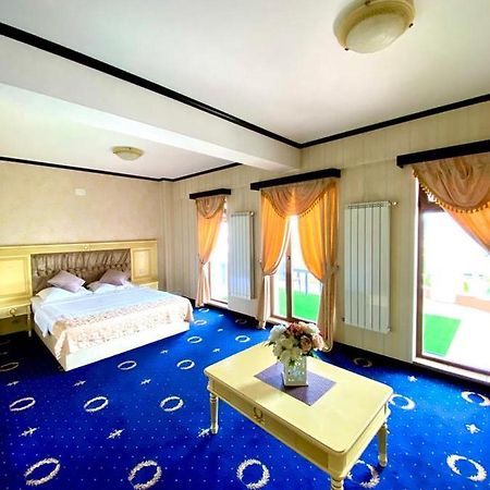 Hotel Premier Class Valea Lupului  Eksteriør bilde